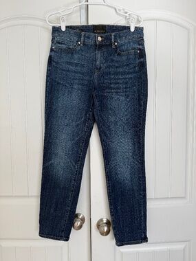 WHBM Girlfriend Jeans Size 6 Mid Rise Blue Everyday Soft Stretch